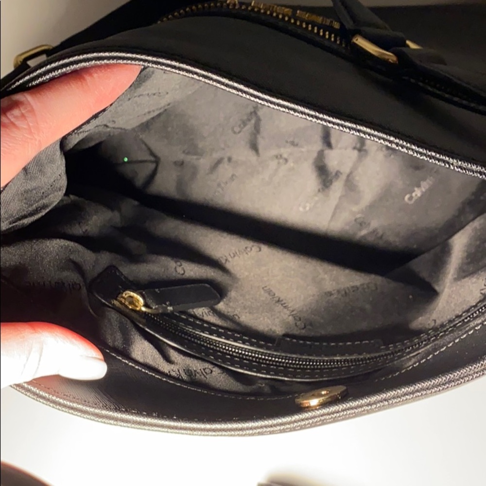Calvin Klein Shoulder Tote Bag - Picture 4 of 4